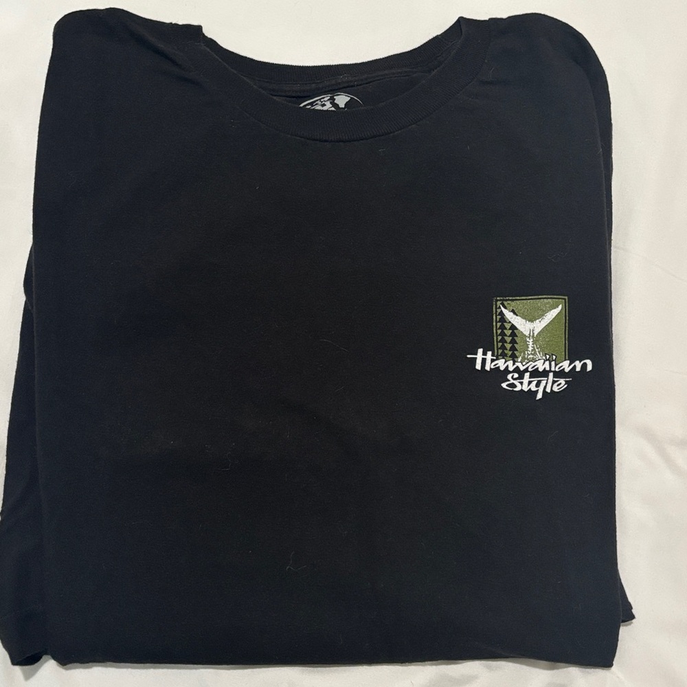 Black Hawaiian Style T-Shirt
